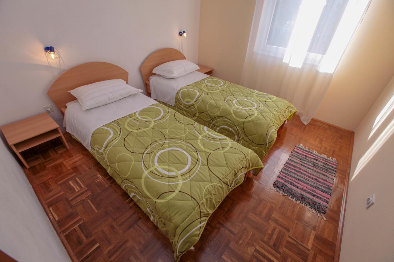 Apartments Mama Rogoznica  Bagian luar foto