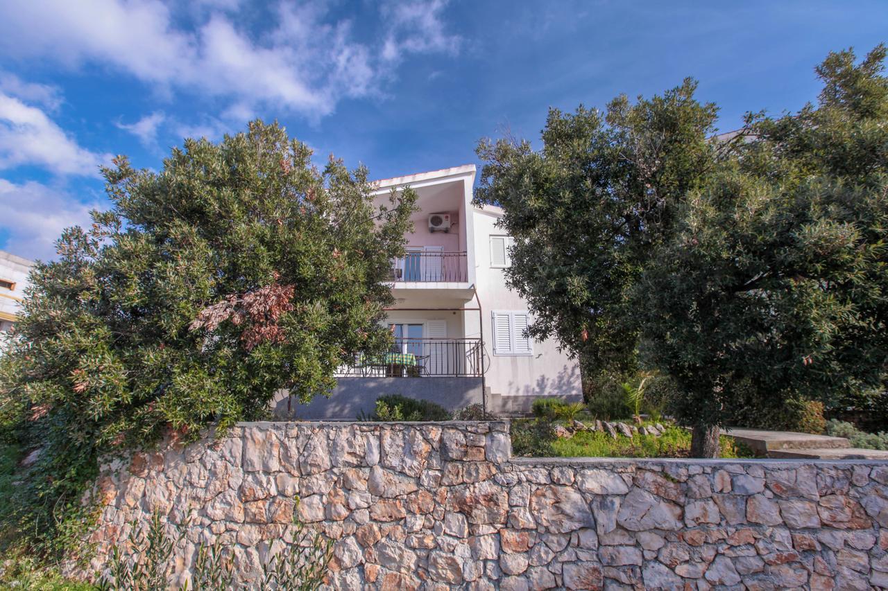 Apartments Mama Rogoznica  Bagian luar foto