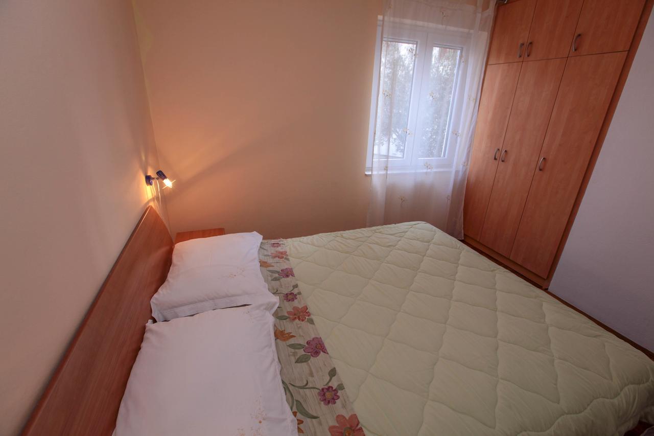 Apartments Mama Rogoznica  Bagian luar foto