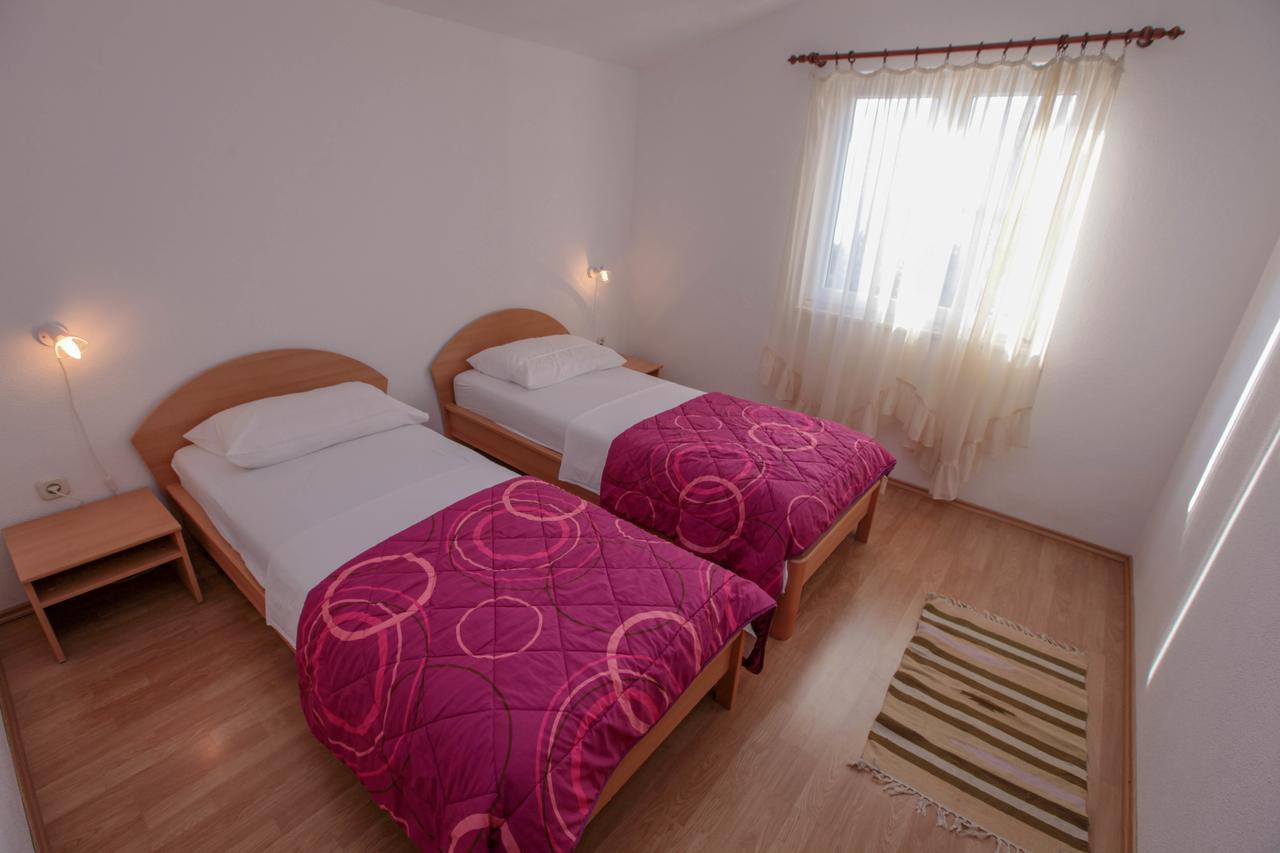 Apartments Mama Rogoznica  Bagian luar foto